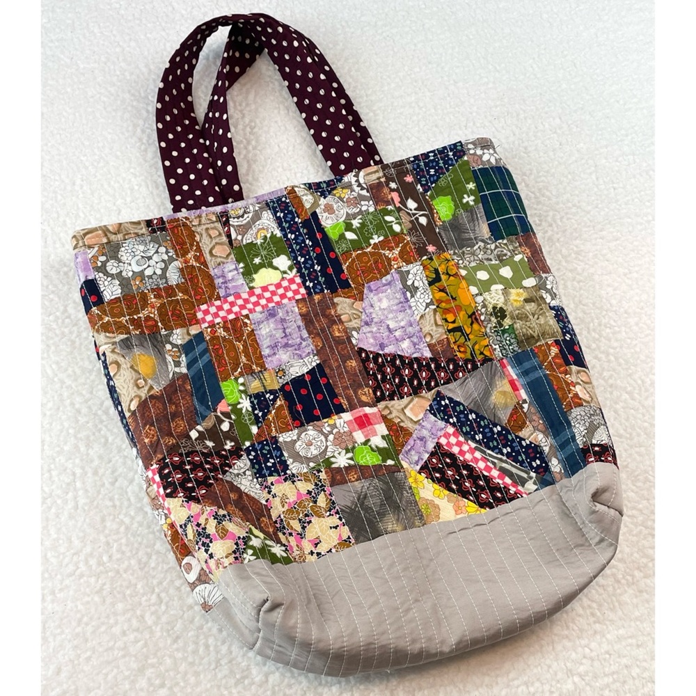SALLY SAW • Handmade Colorful Patchwork Tote Bag - Picture 9 of 9